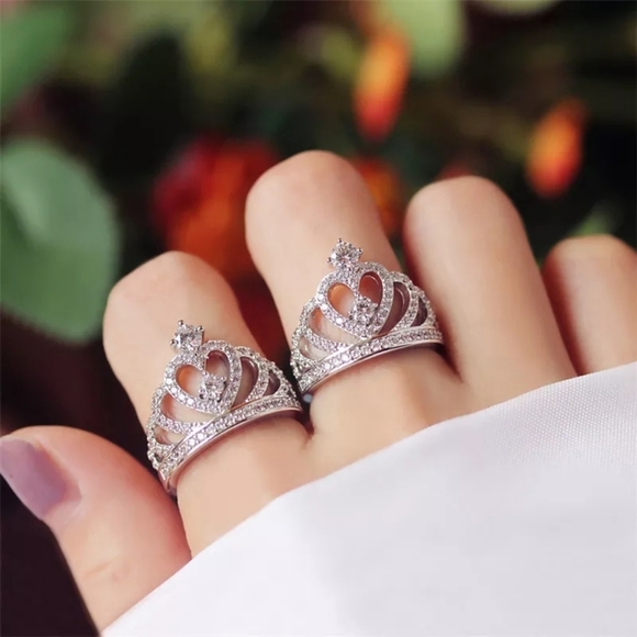 NEW Silver Diamond Crown Ring